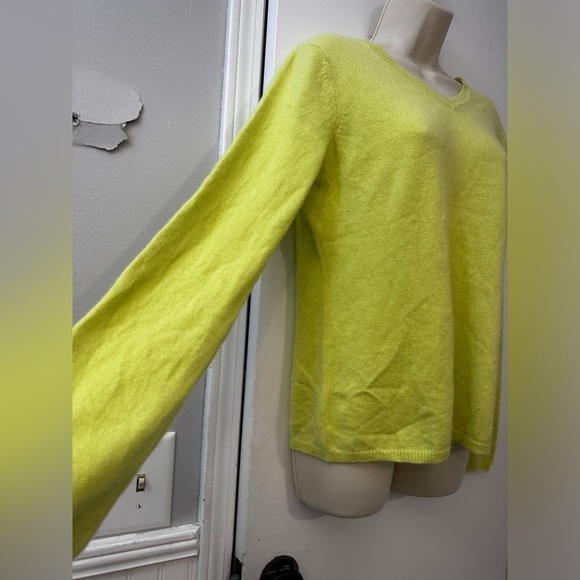 Peck & Peck Women’s 100% Cashmere V-Neck Sweater Light Green Soft Knit Size XL - Picture 5 of 8